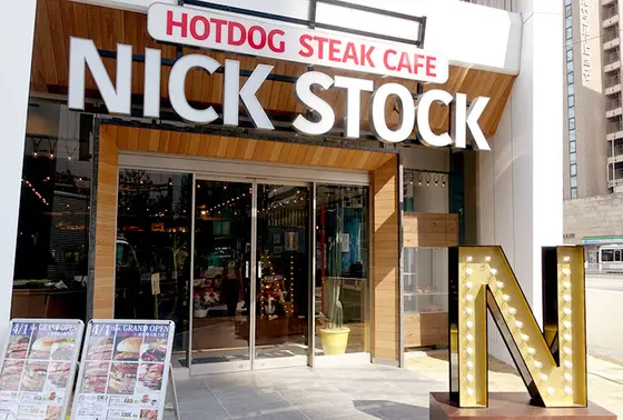 アメリカンな外観🇺🇸