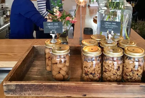 ジャー入りクッキー&グラノーラ