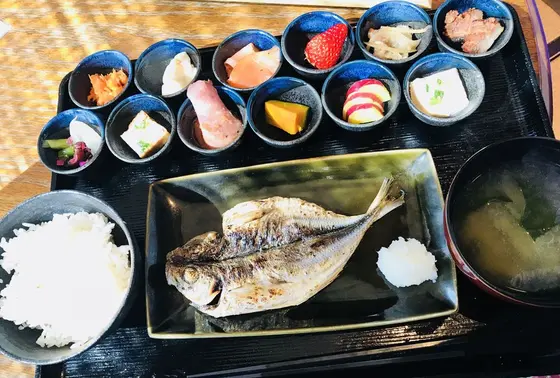 ランチは別注文