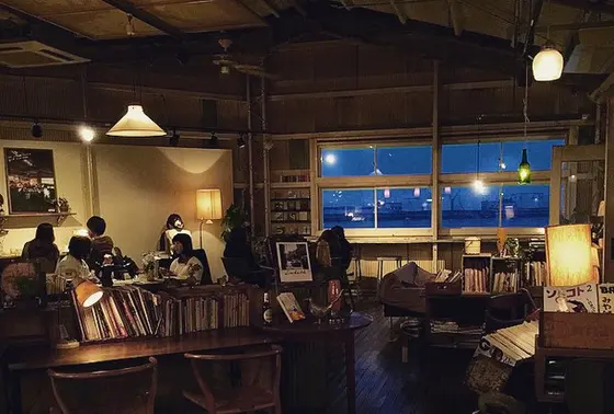 夜の海を見ながらまったり