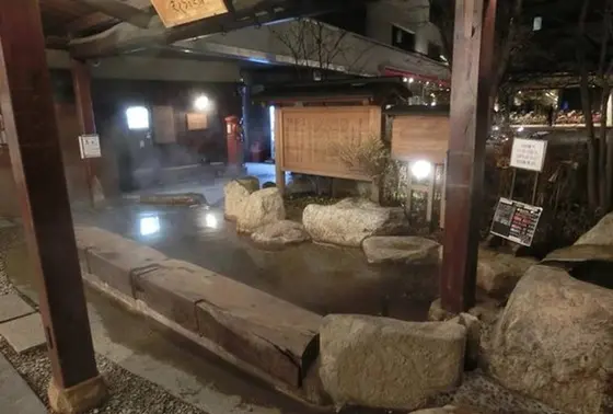 さくらの足湯