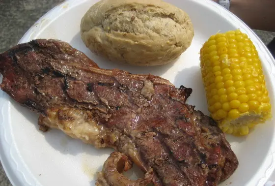 ステーキも食べれちゃいます
