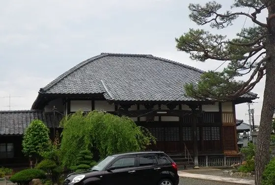 【屋根がかわいい】蓮尚寺