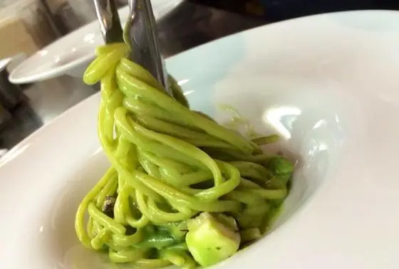 絶対パスタはたべて！