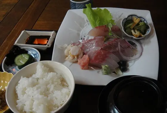 お刺身定食