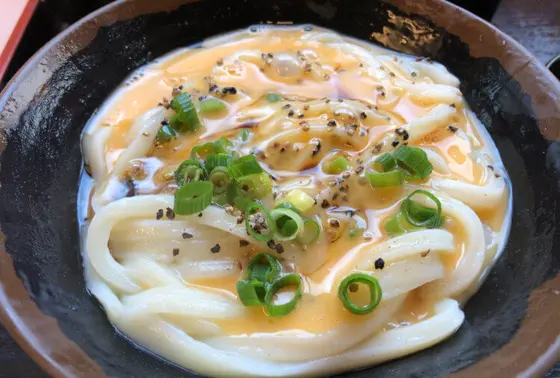 まるでカルボナーラな"釜バターうどん"