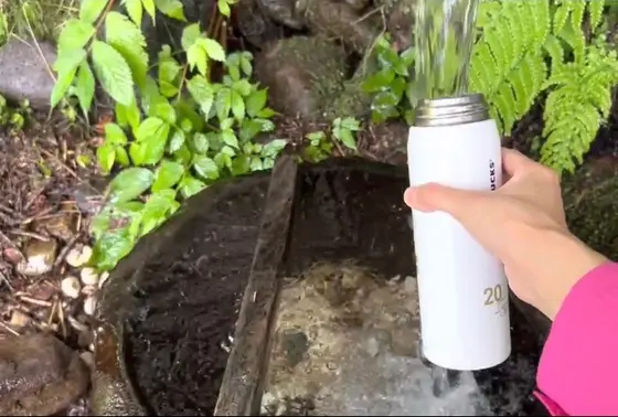 持参したマイボトルで水汲み💧水分補給