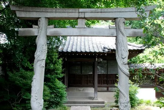 鳥居