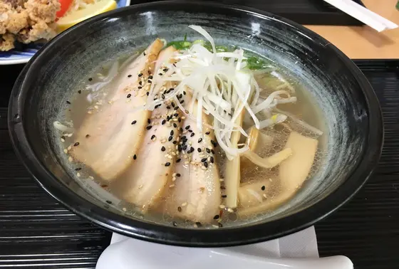 数量限定の藻塩ラーメン