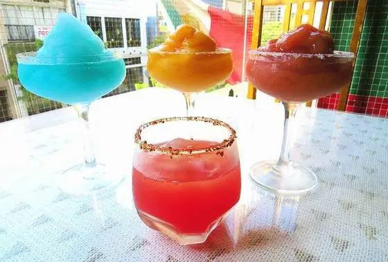 暑い時に窓の外を見ながら飲むフローズンマルガリータは最高です
