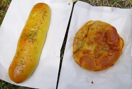 国産の小麦と天然酵母のパン