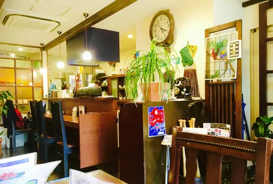 テイストが統一された心地よい店内