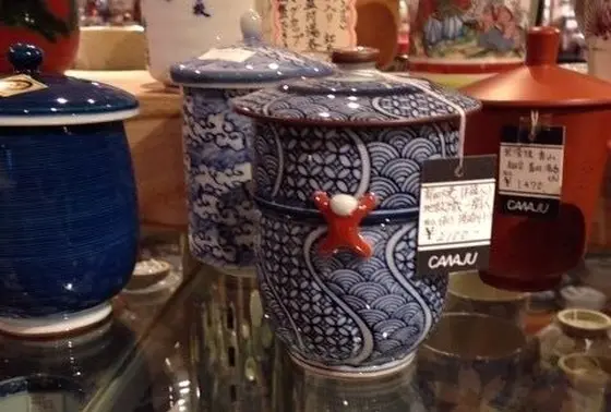 骨董・器屋さんが沢山！