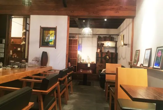 こじんまりとしたお店