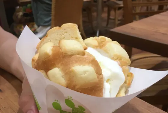 世界で2番目においしい焼きたてメロンパンアイス