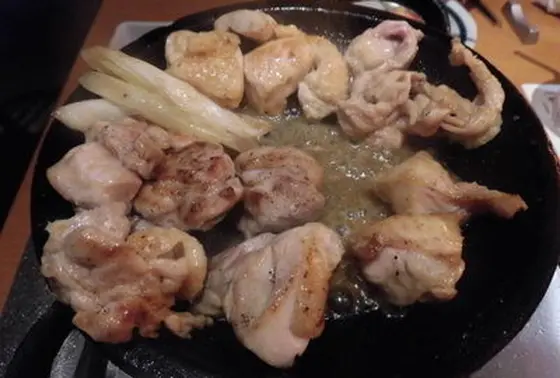 大和肉鶏の石焼４種盛り合せ