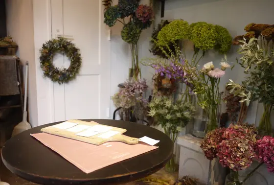 お花屋さん兼おかしやさん