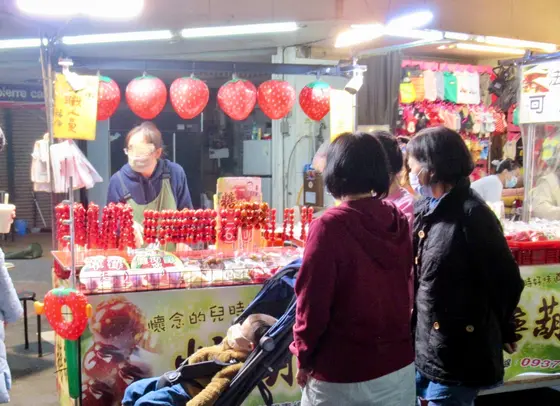 イチゴ飴屋さん