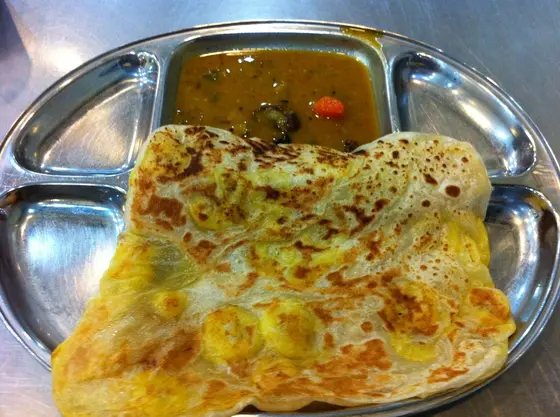 バナナ入りロティ（Roti Pisang）