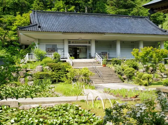 宝物館
