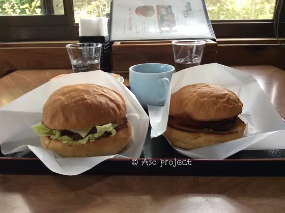 あか牛バーガー