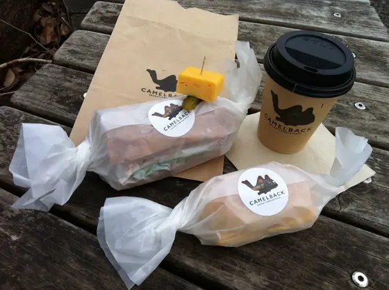 玉子焼きが刺さってる‼︎