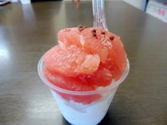 季節のフルーツパフェ