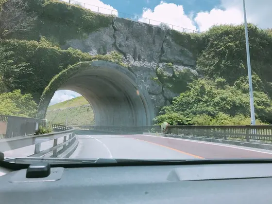 トンネル