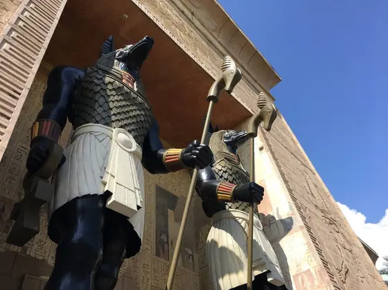 アヌビスが迎える古代エジプトエリア