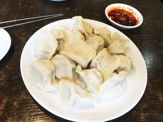 水餃子はかなりボリュームあり。