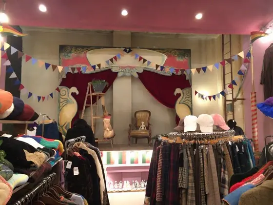 お店のなかのインテリア