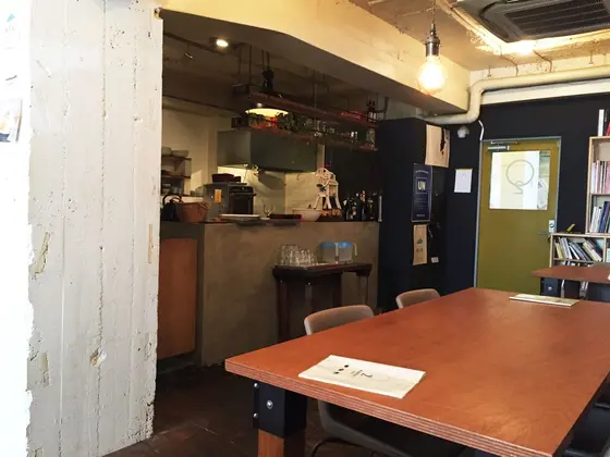 作業場っぽい店内