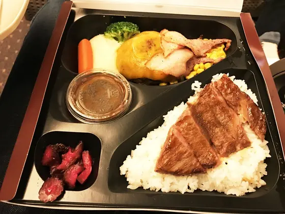 ミート矢澤普通の弁当