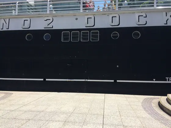 ドック下
