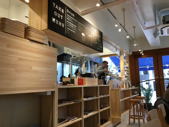 できたばかりで店内もキレイ✨