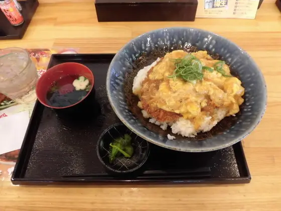 かつ丼の大関