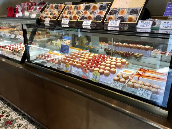 うふプリンはあまりにも有名