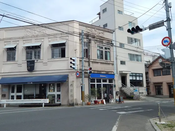 白い洋館です