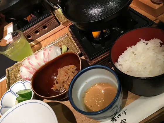 鯛茶漬け定食  ￥1,000くらい
