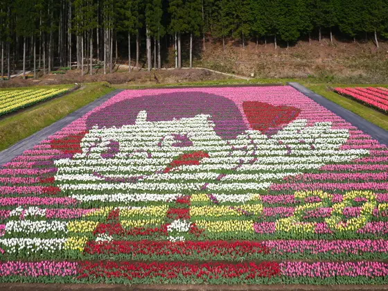 2016年は不二家のぺこちゃん