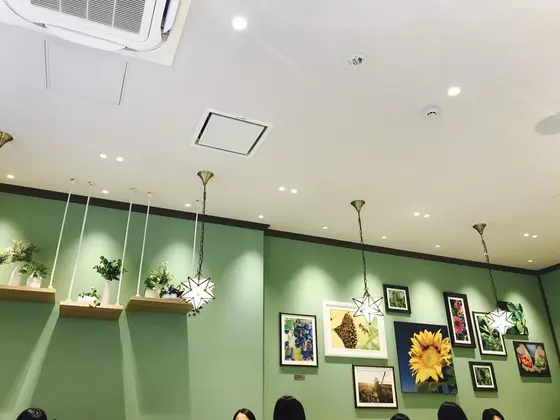 店内も落ち着いた感じ