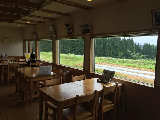 室内からの景色も良し