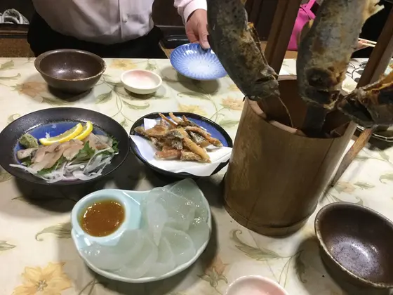 刺身蒟蒻、ヤマメのお刺身、あらあげ