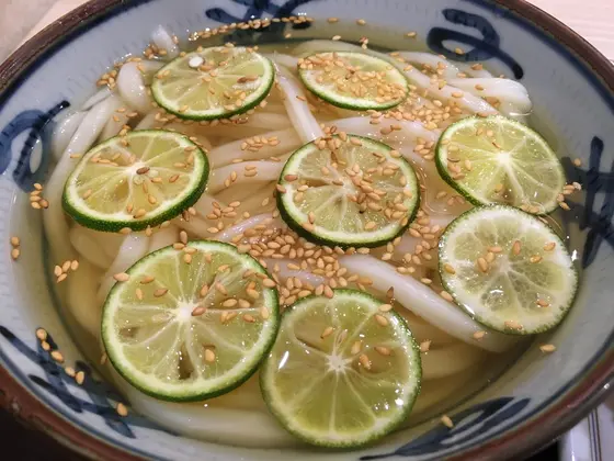 夏にぴったりなうどん♡