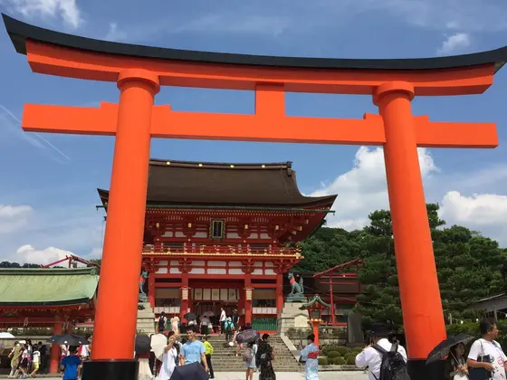 正門