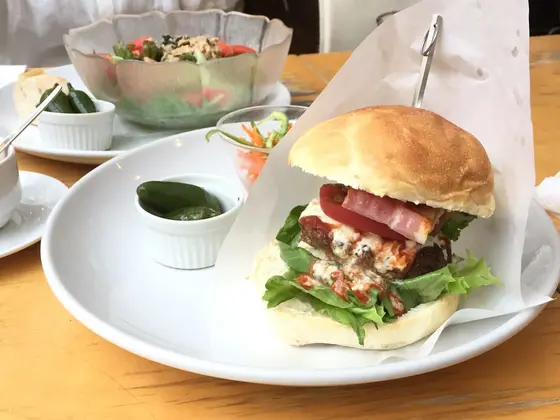 月曜日のスペシャルメニュー🍔