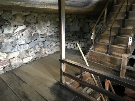 石垣から土台部