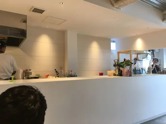 ネイティヴの店員さんがフレンドリーで素敵✨