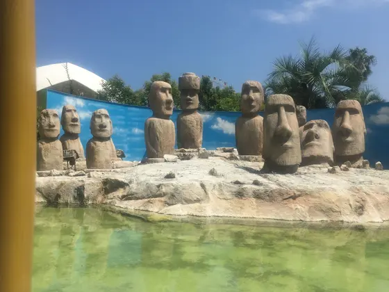 モアイ