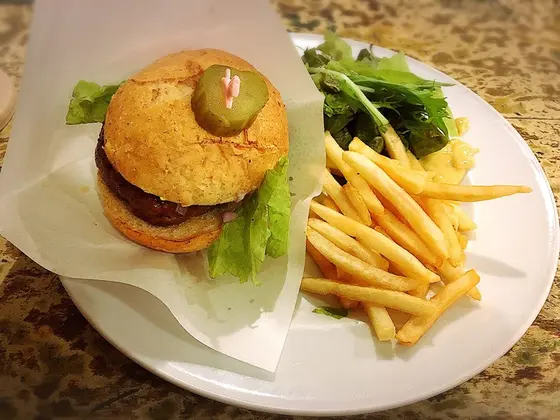 おすすめはハンバーガーセット